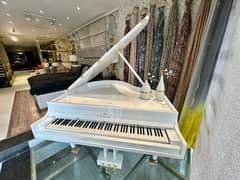 Basscelf Grand Piano / pool table / Rugs / sofa / keyboards 0