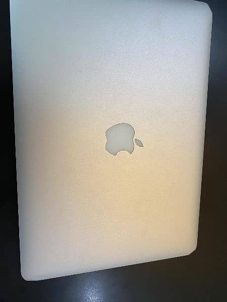 MacBook 2017 good condition 3