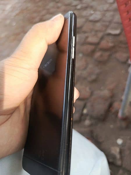 oppo a57 4 gb ram 64 gb mamory hy bus aoper sy glas brake hy 2