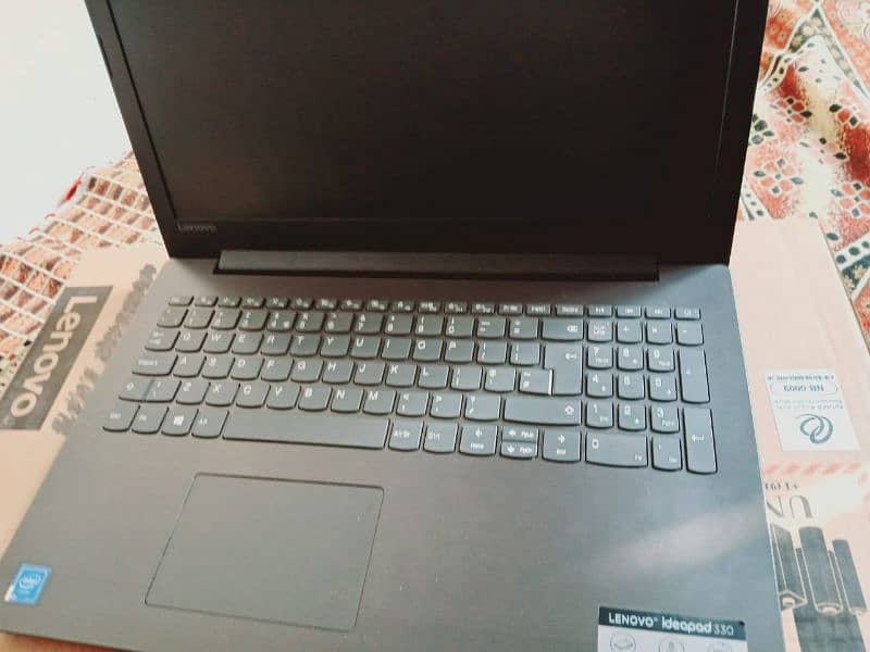 Lenova laptop ful box availble. 2