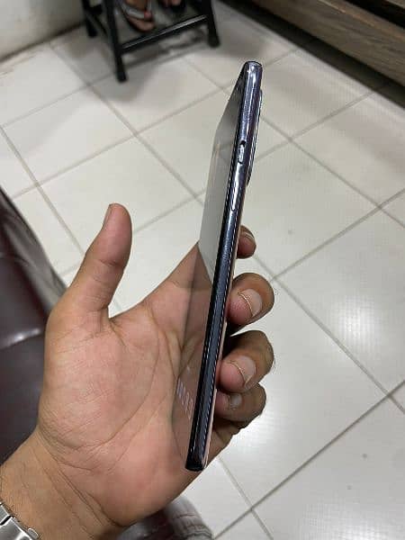 oneplus 9 12/256 Mint Condition 3