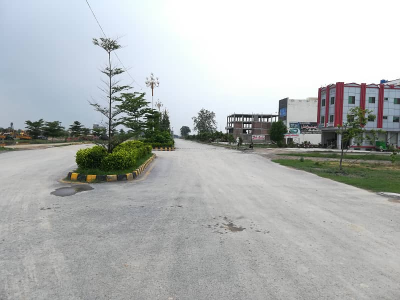 5 Marla Next To Corner Plot for sale in Sher Zaman Block, SA Gardens Ph. 2 Lahore 0