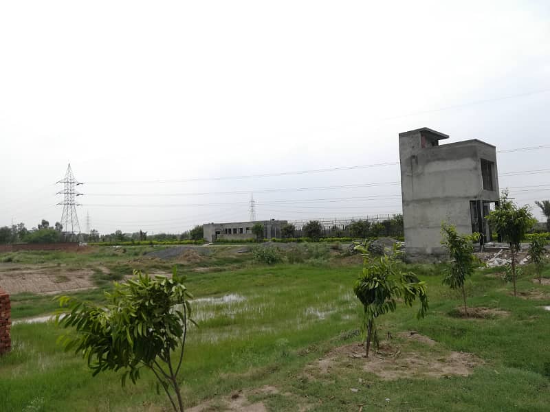 5 Marla Next To Corner Plot for sale in Sher Zaman Block, SA Gardens Ph. 2 Lahore 35