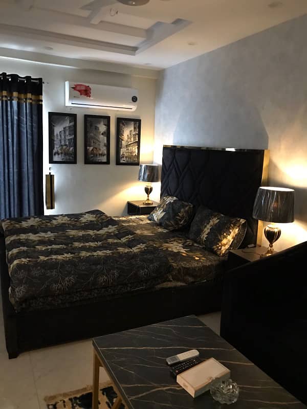A Beautiful 1 Bed Room Luxury Apartments For Rent On Daily & Monthly Bases Bahria Town Lahore(1&2 Bed Room) 8