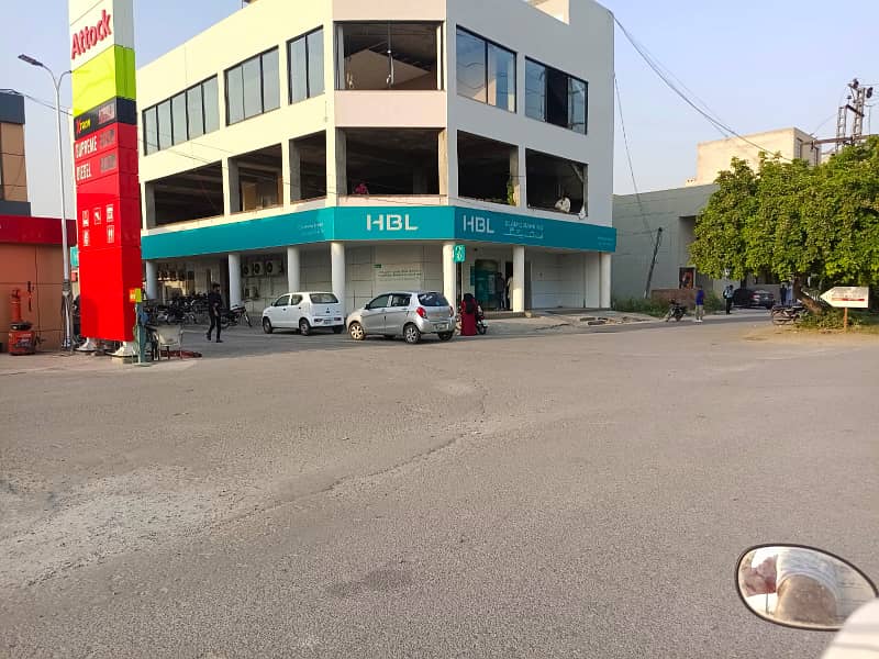 10 Marla super hot location plot for sale in lda avenue 1 4