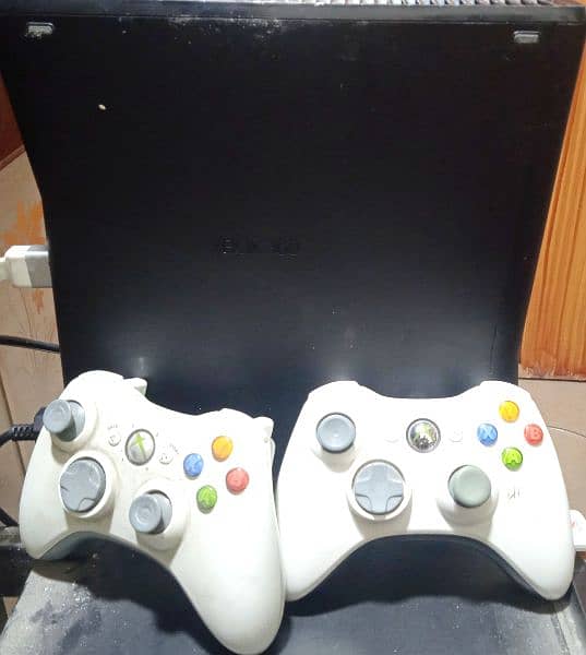 Xbox 360 For Sale in Good Condition 0