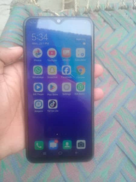 vivo y11 3/32 good condition with box 0