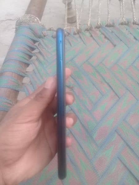 vivo y11 3/32 good condition with box 3