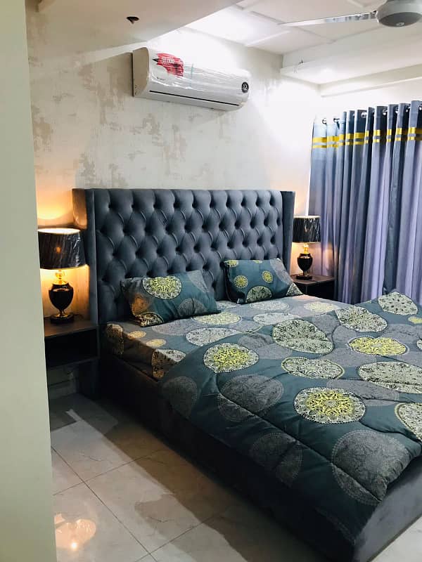 A Beautiful 1 Bed Room Luxury Apartments For Rent On Daily & Monthly Bases Bahria Town Lahore(1&2 Bed Room) 9