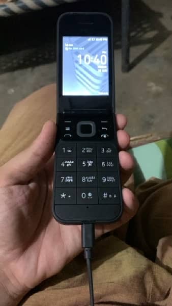 Nokia 2720 flip 1