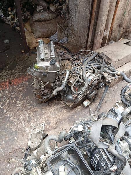 all  kinds of   cars engine available 4
