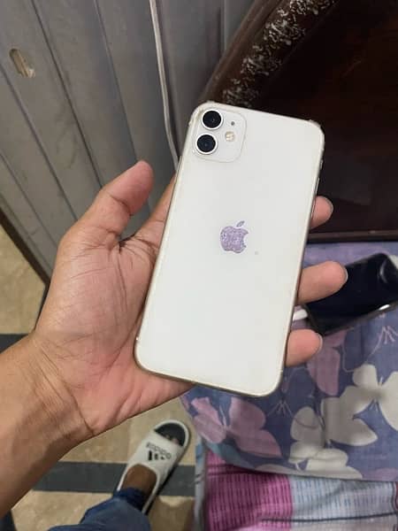 iPhone 11 128 PTA APPROVED my Whats app number (03056014360) 3