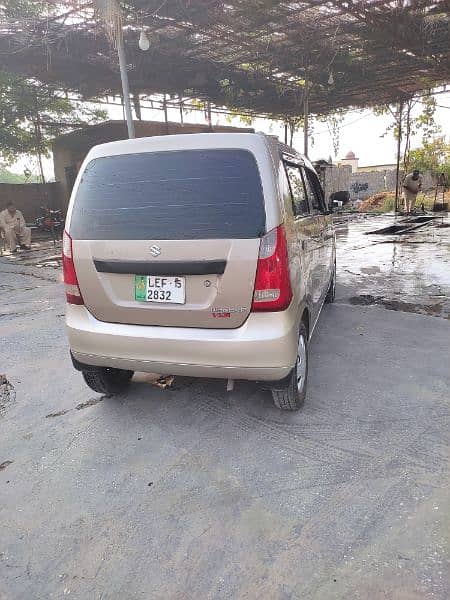 Suzuki Wagon R 2015 4