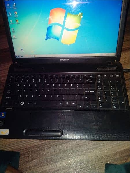 tosheba laptop he WhatsApp 03163660214 2