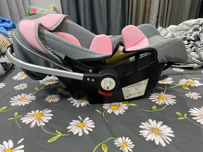baby carry cot +car seat 1