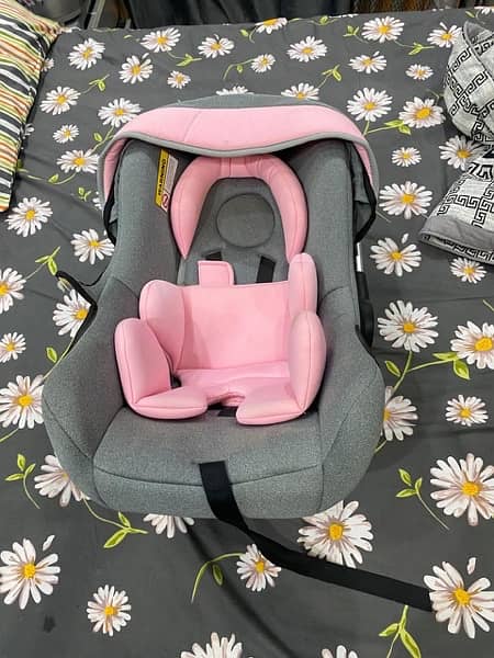 baby carry cot +car seat 3