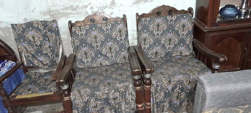 6 seeter wooden sofa set 1