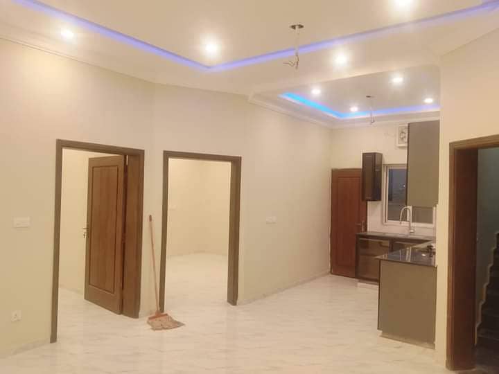 Mumtaz City 6 Marla incomplete house for sale 2
