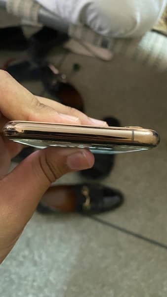 iPhone XS waterpack 64gb 2