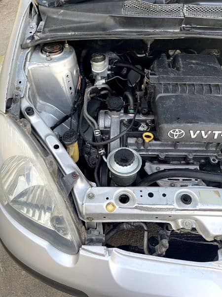 Toyota Vitz 2004 8