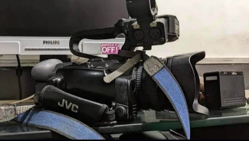 JVC 250e 4k camera 1