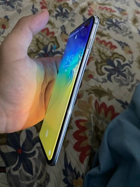 Samsung s10 plus 9