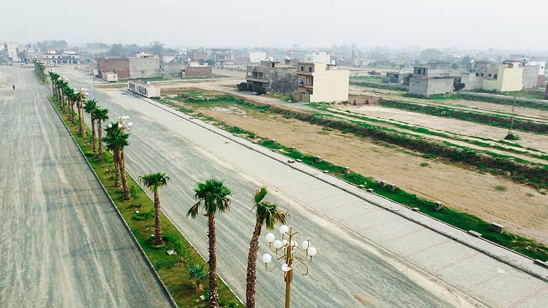 2.65 Marla Commercial Plot On Main Boulevard Round-About For Sale In Supreme City Muridke 5