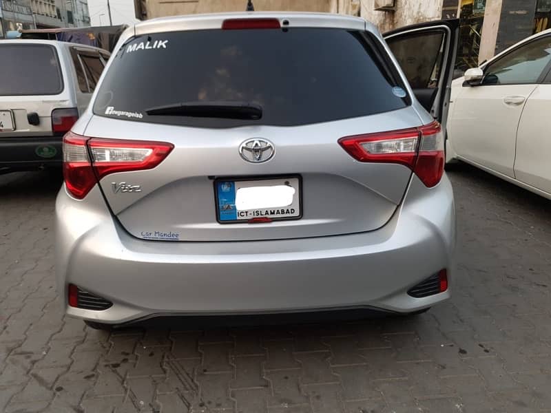 Toyota Vitz 2018 11