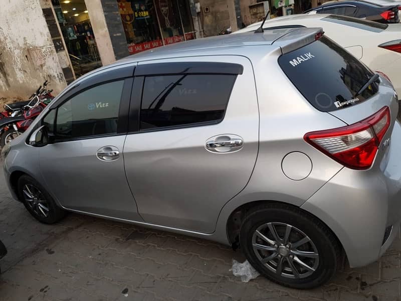 Toyota Vitz 2018 12