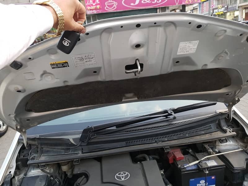 Toyota Vitz 2018 15