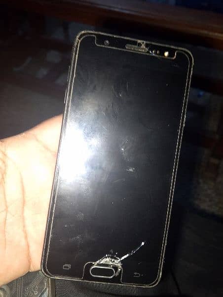 Samsung mobile j 7 max for sale 3 32 hai panal damage hai 6