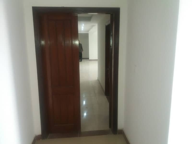 3 Bed 10 Marala Flat For Sale In Askari 14 Sec B 8