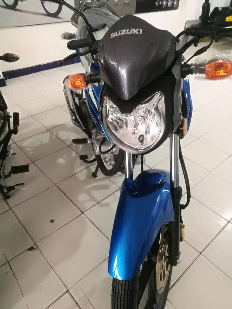 Suzuki GS 125 2