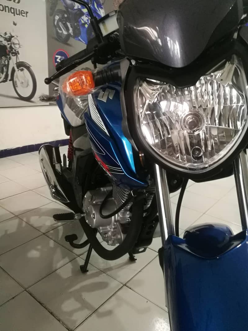 Suzuki GS 125 3