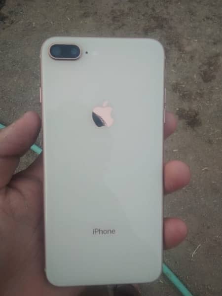 iPhone 8plas 1