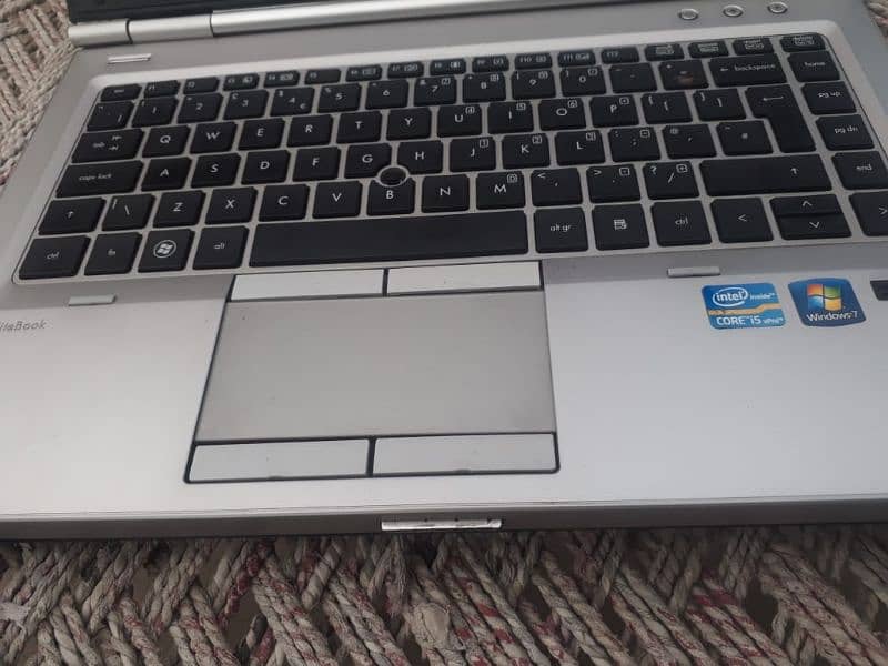 Hp laptop core i5 window 10 1