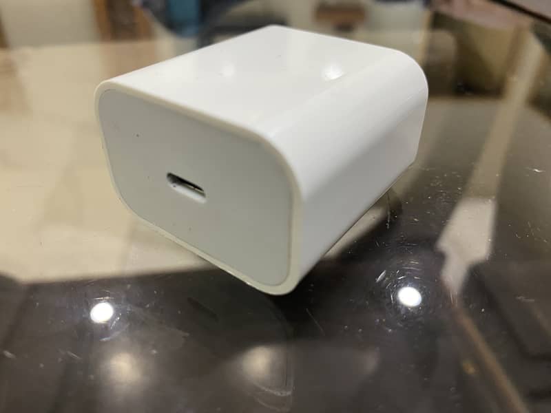 Apple 20 watt charger with power delivery charging 6