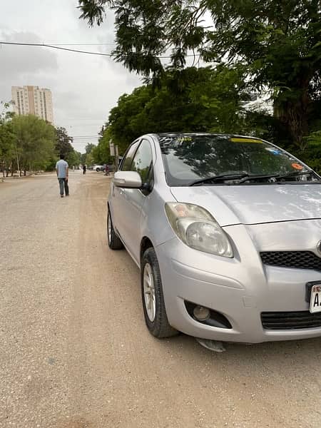 Toyota Vitz 2010 3