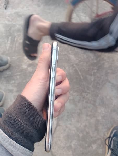 Iphone X 64 GB Non Pta 3