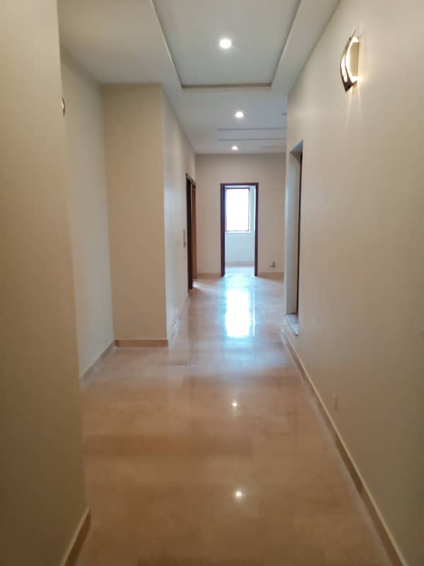 3 bed room portion for rent d,12 12