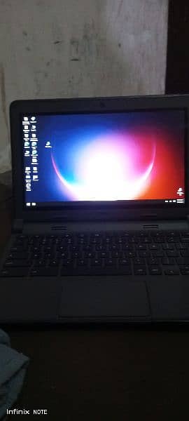 Dell Chromebook all okay okay condition 10 by 10 touch screen 1