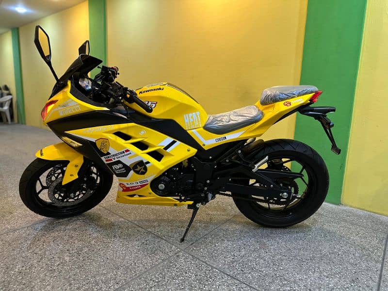 KAWASAKI NINJA ZX10 REPLIKA 8