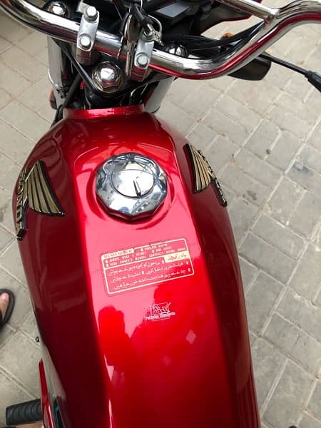 Honda Dream CD 70 (Karachi) 8