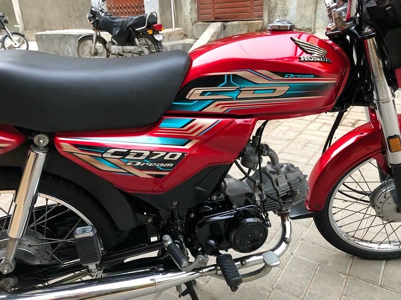 Honda Dream CD 70 (Karachi) 14