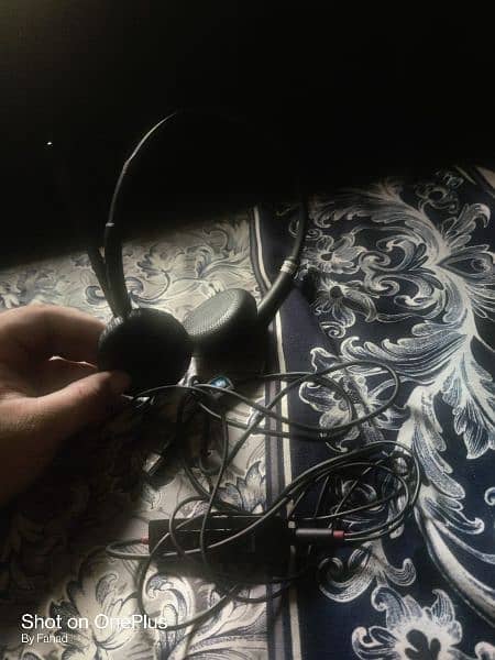 plantronics headphones c329L4 USB 2