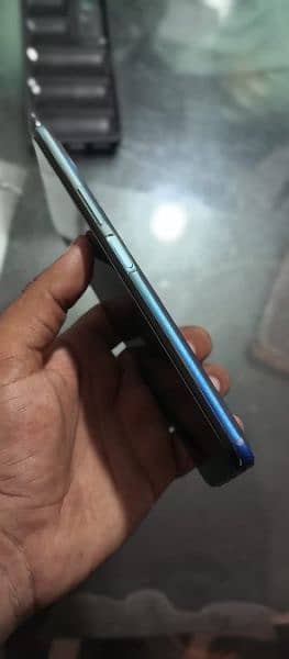 vivo Y53s 8 128 gb urgent sale 4