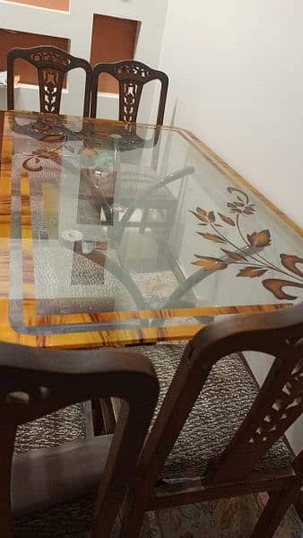 Dining table  for sale 0
