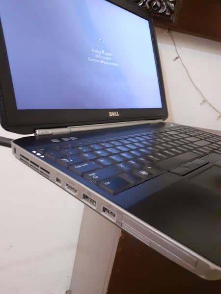 Dell i7 E5520 2nd Gen Laptop 1