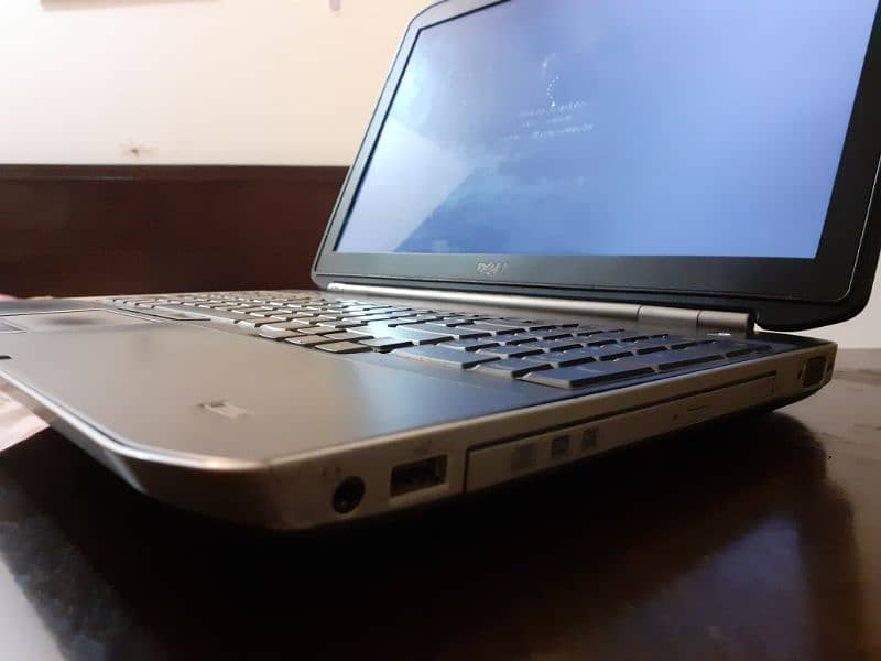 Dell i7 E5520 2nd Gen Laptop 2