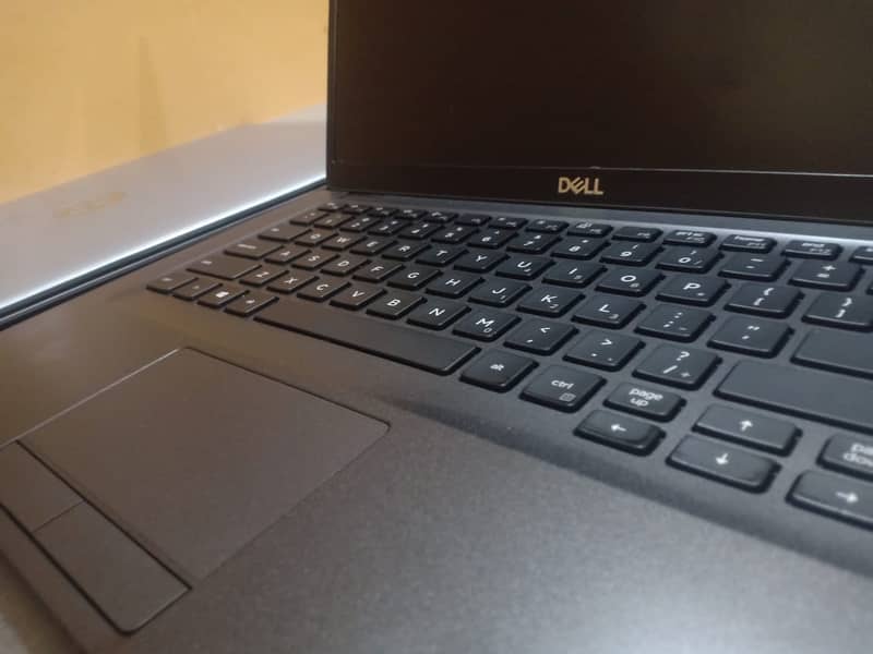 Dell Latitude 5400 Core i5 - 8th Generation 1